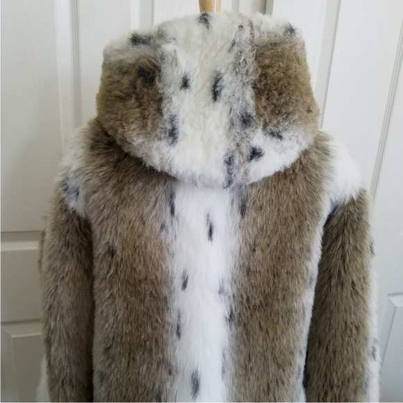 Warm Vintage Leopard Faux Fur Coat! - Picture 8 of 8